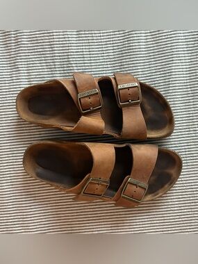 Birkenstock Women’s Narrow/Medium Oiled Leather in Cognac Size 39